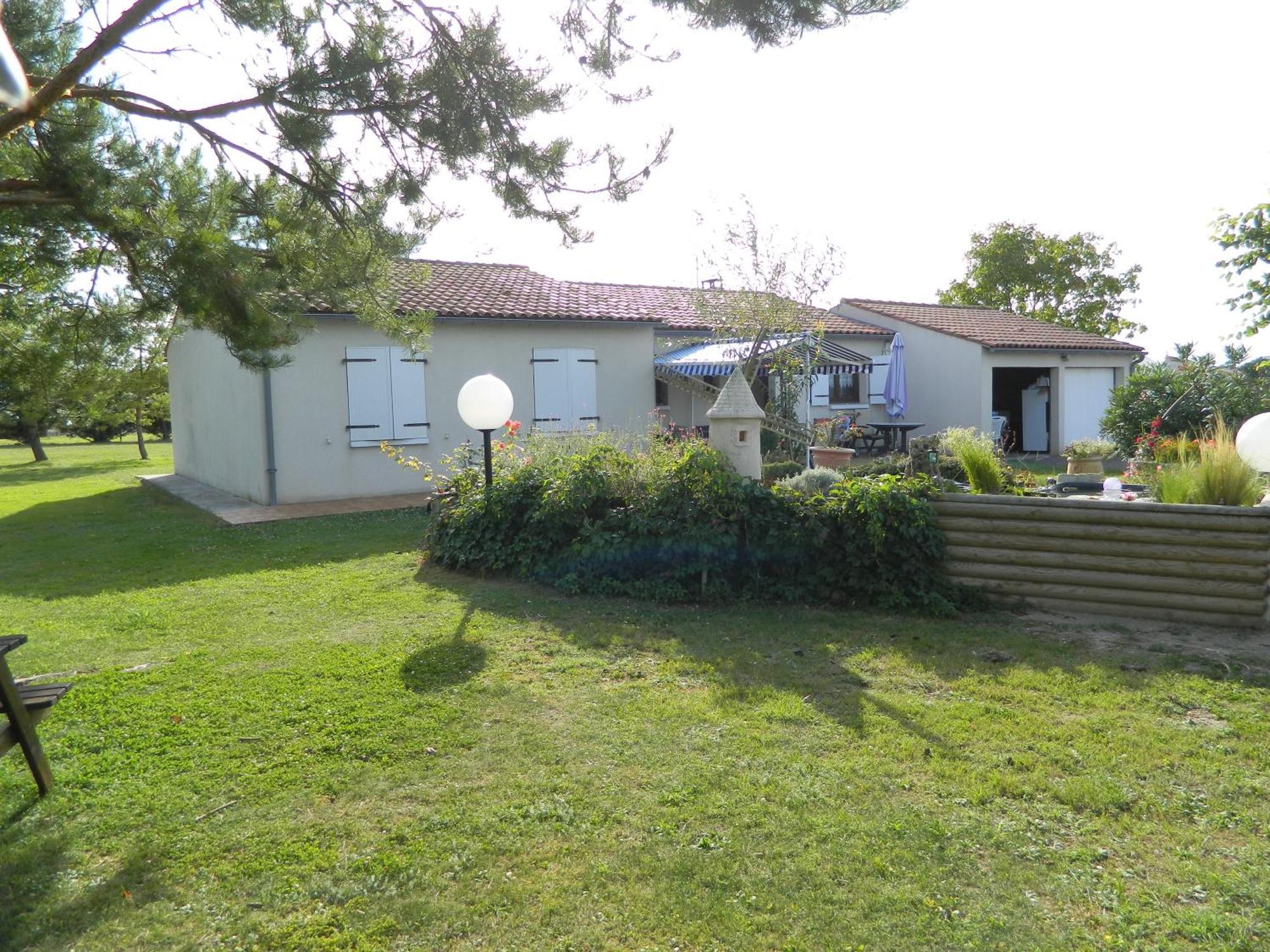 Chambre D'Hotes Les 3 Moulins Cozes ภายนอก รูปภาพ