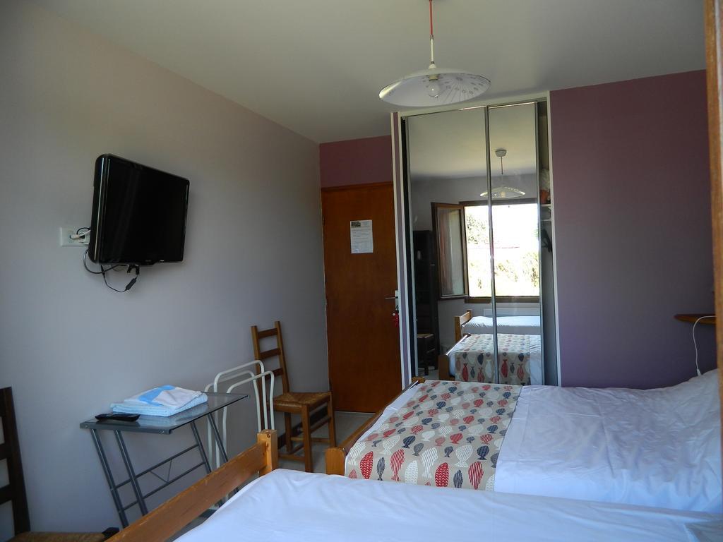 Chambre D'Hotes Les 3 Moulins Cozes ภายนอก รูปภาพ