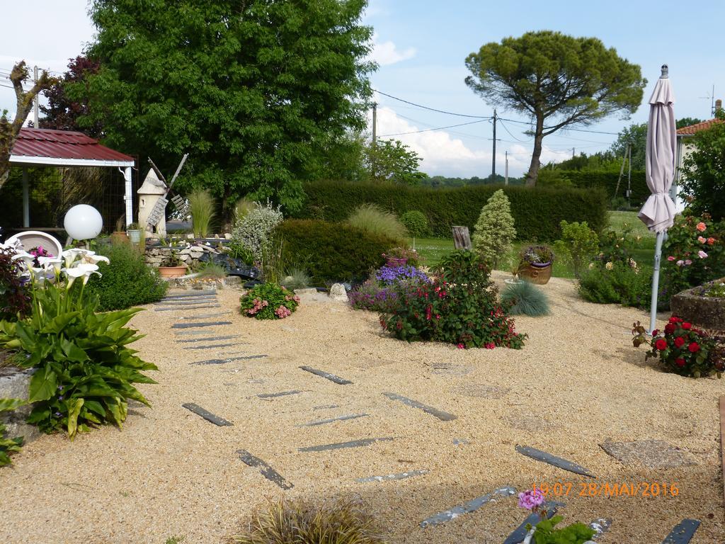 Chambre D'Hotes Les 3 Moulins Cozes ภายนอก รูปภาพ
